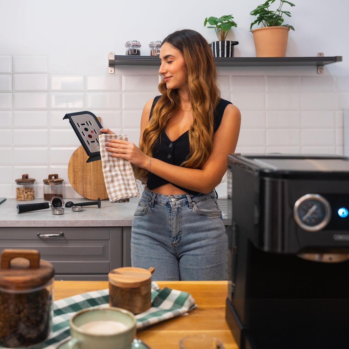 V3HBA16B71B8716CBDEB8B4D5F64093375ER7650461P8