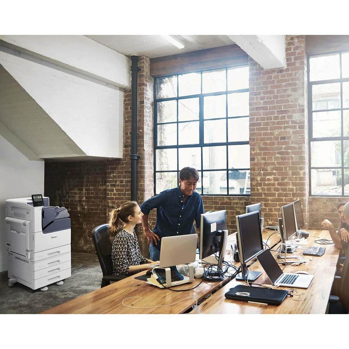 V3HA5B30BC1A8E9BF6A25E33C489A5C897BR5834409P1