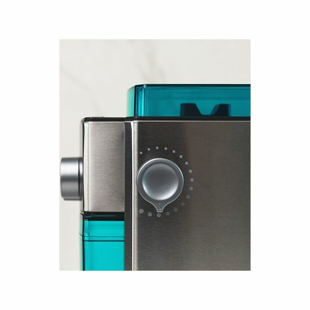 V13HA9E6803D82640DCB9A980F8457791495R3218416P5