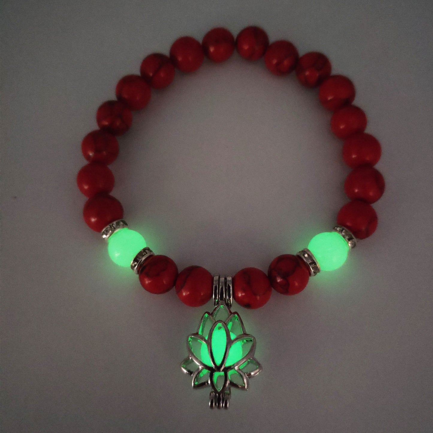 Energia Luminosa Loto Bracciale in Pietra Naturale Yoga Guarigione Bagliore Luminoso Nel Buio Braccialetto di Perline di Fascino Per Uomo Donna Preghiera Buddismo
