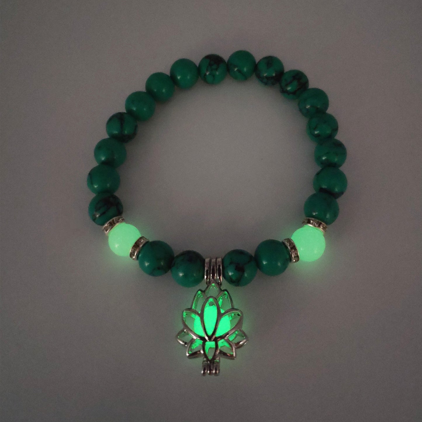 Energia Luminosa Loto Bracciale in Pietra Naturale Yoga Guarigione Bagliore Luminoso Nel Buio Braccialetto di Perline di Fascino Per Uomo Donna Preghiera Buddismo