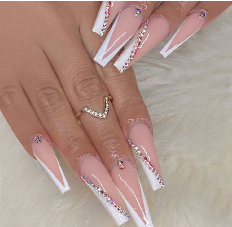 False nails Ceramic white line tip hand worn fake nails nail patch.